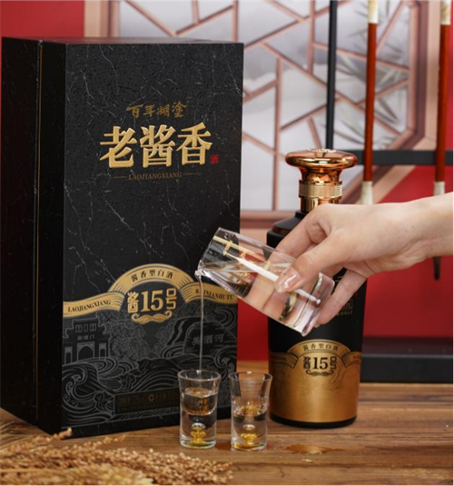 全新升级明星产品“老酱香”，百年糊涂对春糖势在必得